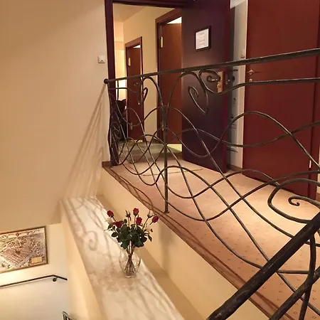 Bed & Breakfast Parnas Old Town